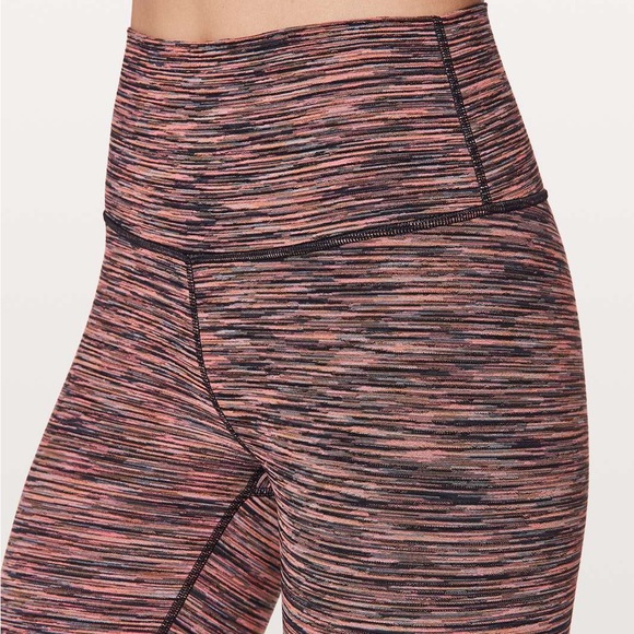 Womens Lululemon Wunder Under 7/8 Leggings size 4 - Picture 2 of 4